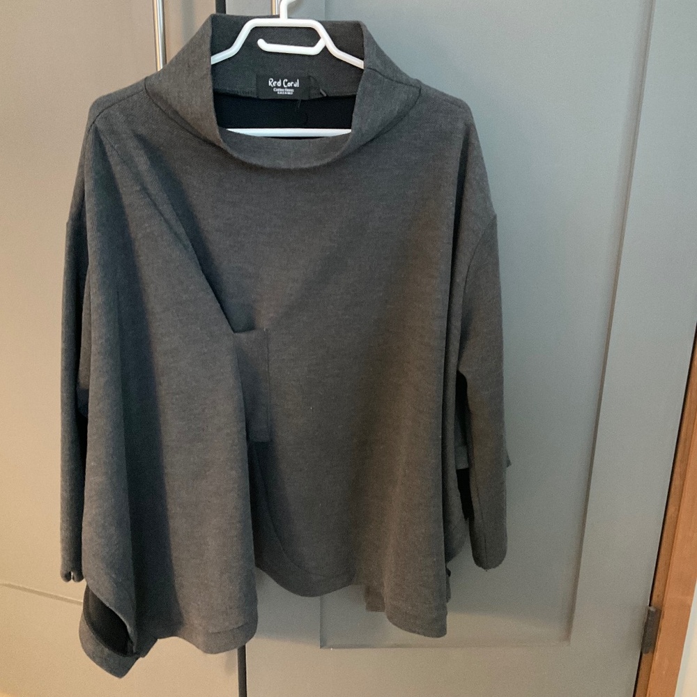 Oversize top in charcoal grey by Red Coral